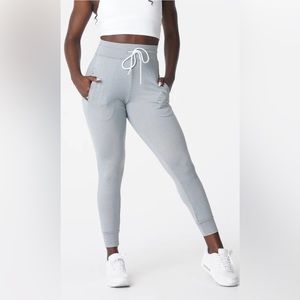 NWOT Women’s NVGTN Joggers Size M